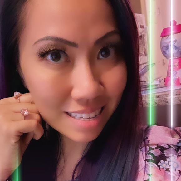 Meet your Posher, Krissanee - Picture 1 of 1